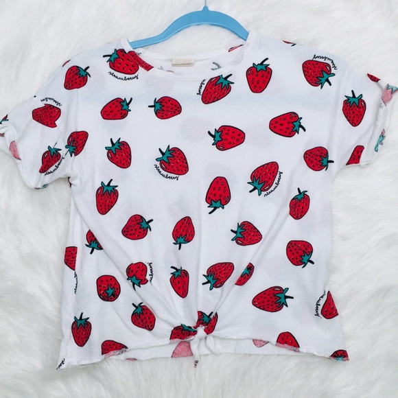 Zara Other - Tie knot shirt 🍓